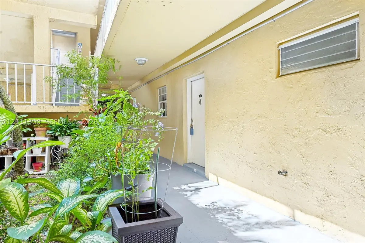 5400 SW 77th Ct #1J, Miami, FL 33155 - #1