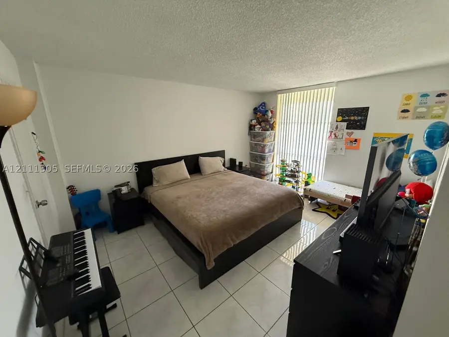 210 172nd St #529, Sunny Isles Beach, FL 33160 - #2
