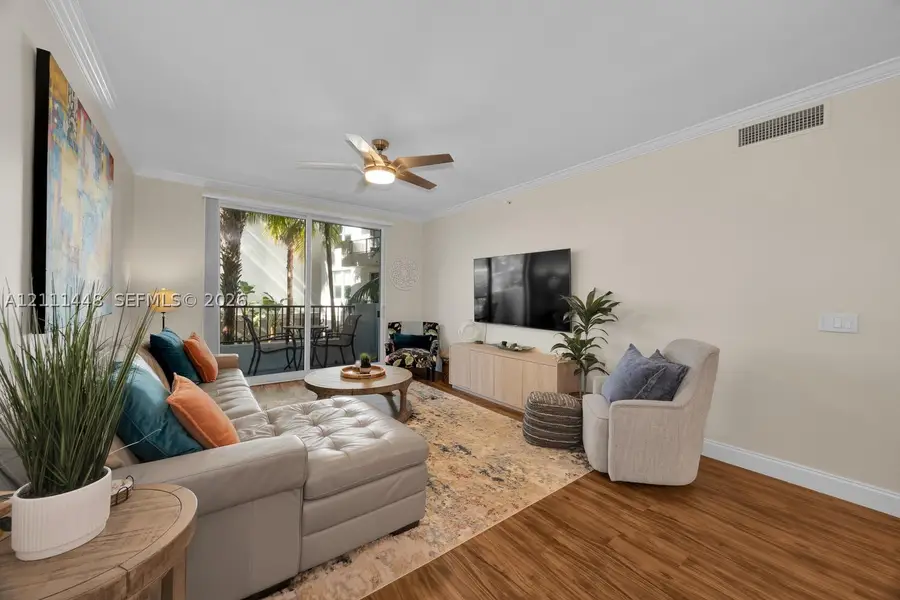 2421 NE 65th St #211, Fort Lauderdale, FL 33308 - #2