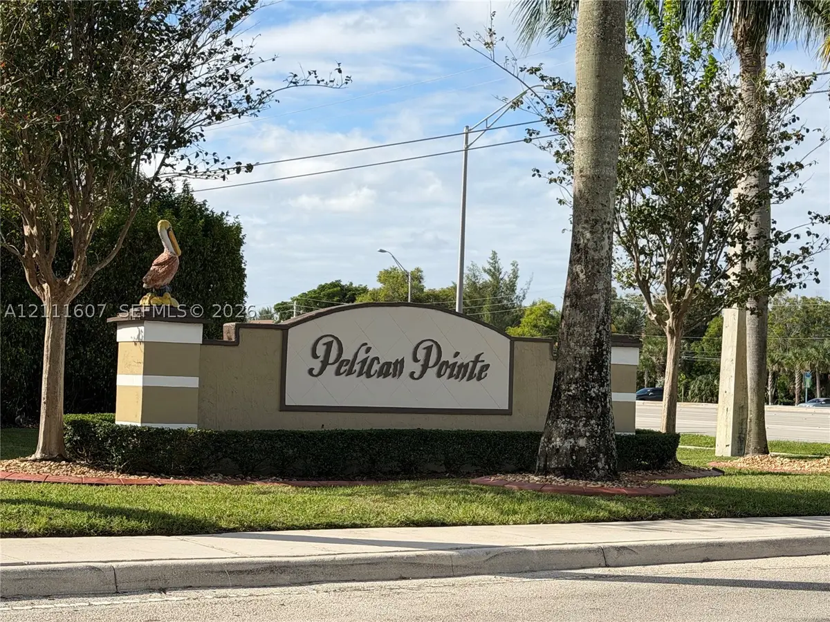 392 SW 122nd Ave, Pembroke Pines, FL 33025 - #1