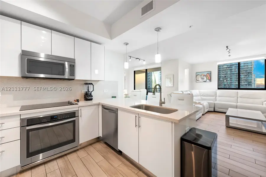 999 SW 1st Ave #2204, Miami, FL 33130 - #3