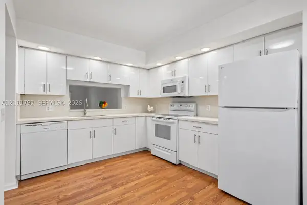 1151 SW 128th Ter #206D, Pembroke Pines, FL 33027
