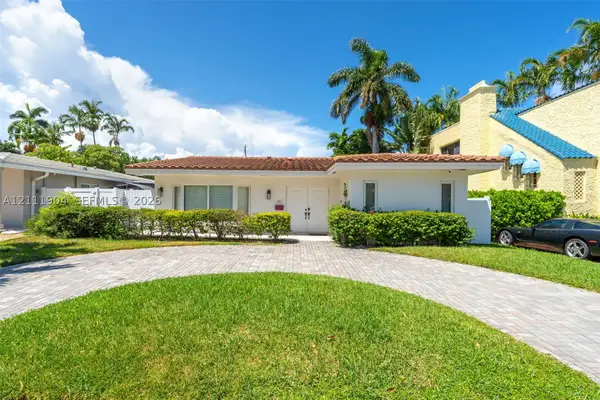 821 Harrison St, Hollywood, FL 33019