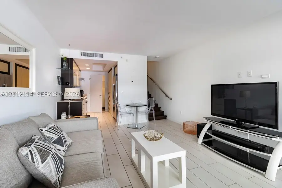 2130 Park Ave #5, Miami Beach, FL 33139 - #3