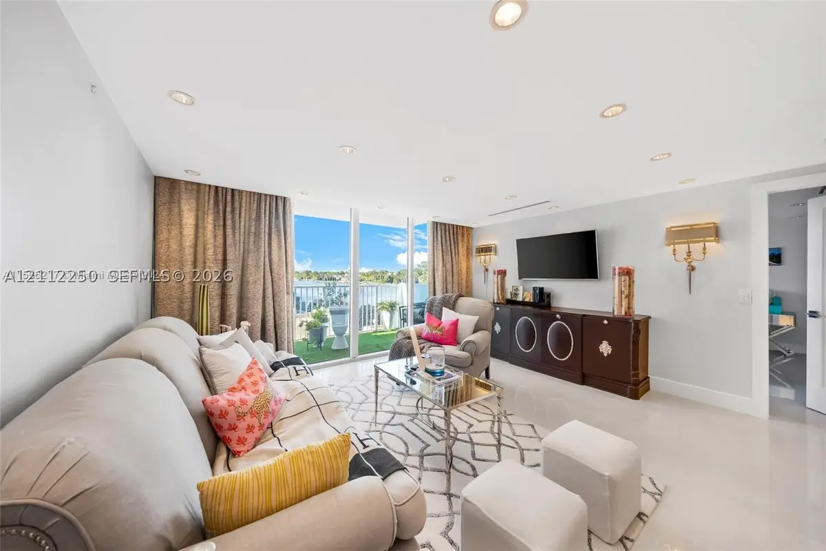 5838 Collins Ave #2F, Miami Beach, FL 33140 - #1