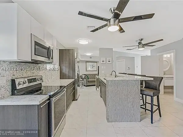 725 SE 14th Court, Fort Lauderdale, FL 33316