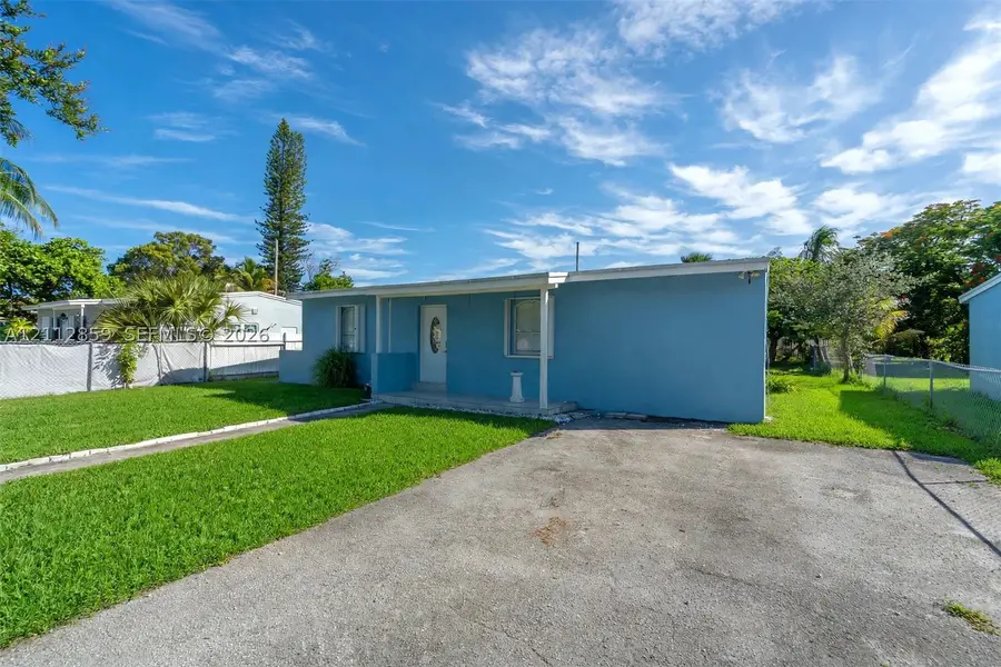 1207 Chateau Park Dr, Fort Lauderdale, FL 33311 - #2