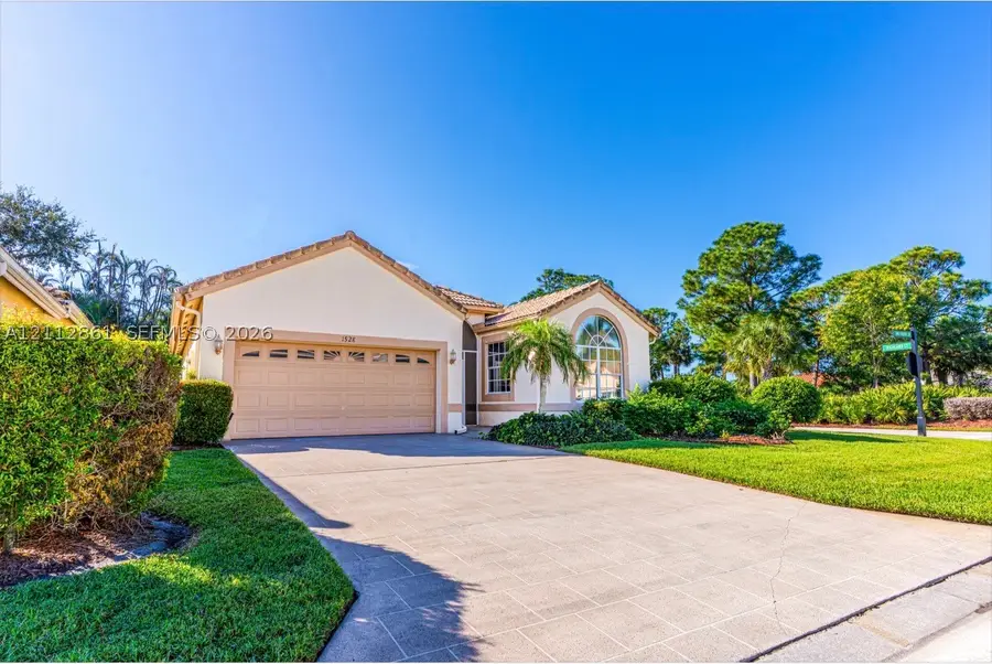1528 SE Holyrood Ln, Port Saint Lucie, FL 34952 - #2