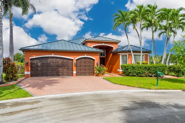 3900 SW 195th Ter, Miramar, FL 33029