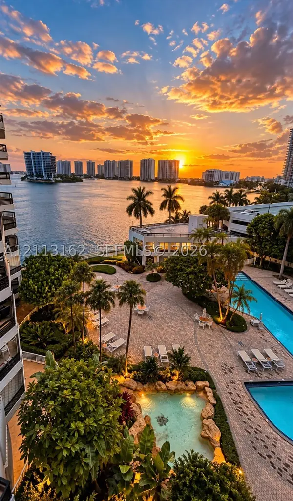 3600 Mystic Pointe Dr #703, Aventura, FL 33180