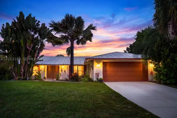 591 21st St Nw, Naples, FL 34120