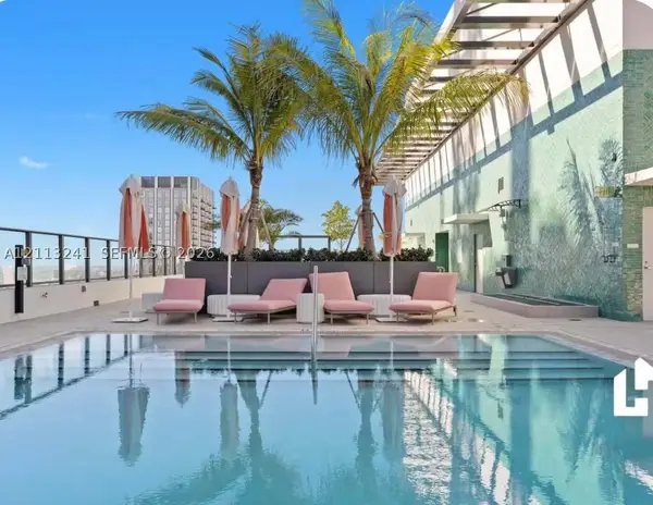 11 NE 6th St #806, Miami, FL 33132
