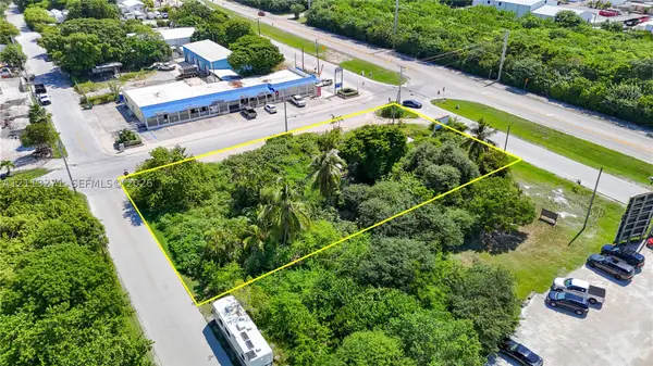 31095 Avenue A, Big Pine, FL 33043