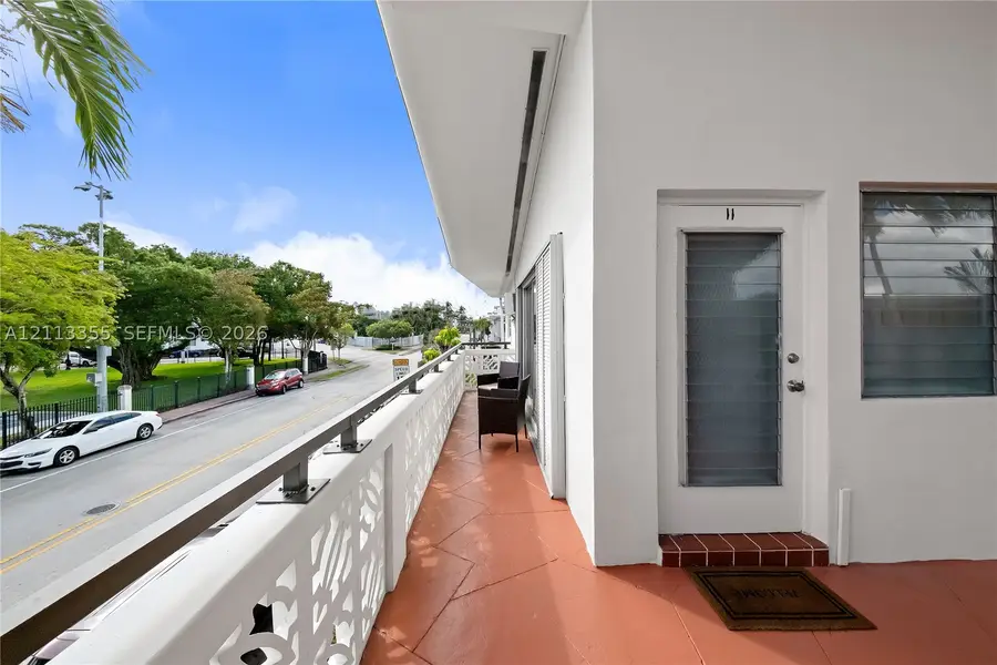 8040 Tatum Waterway Dr #11, Miami Beach, FL 33141 - #2