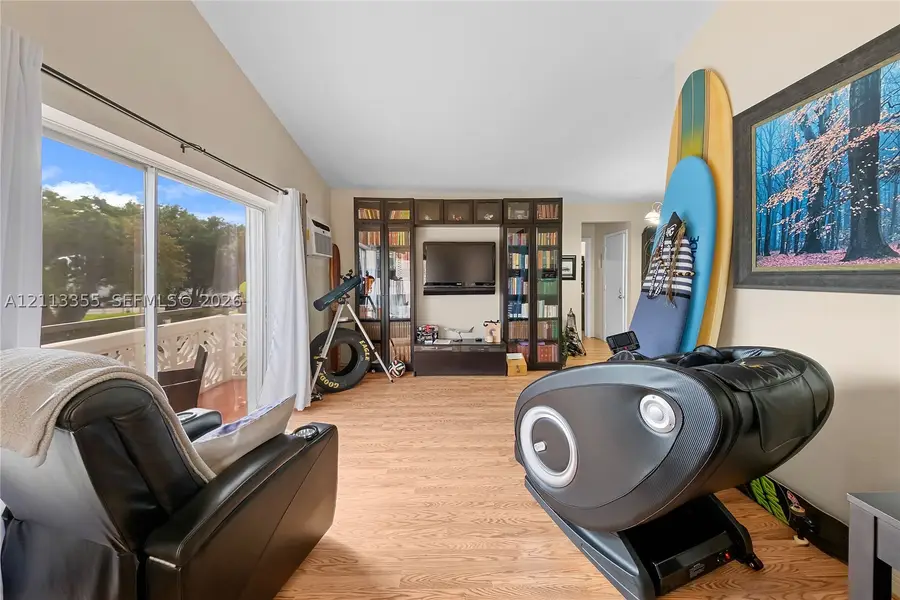 8040 Tatum Waterway Dr #11, Miami Beach, FL 33141 - #3