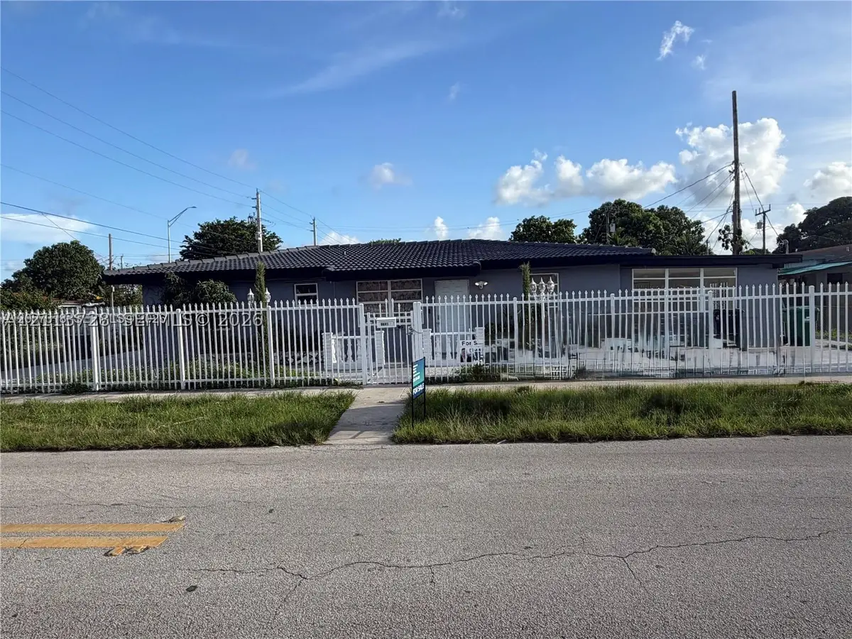 9200 SW 37th St, Miami, FL 33165 - #1