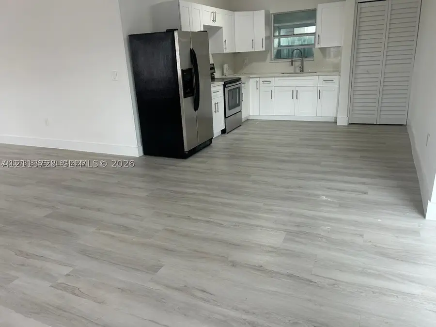 9200 SW 37th St, Miami, FL 33165 - #2