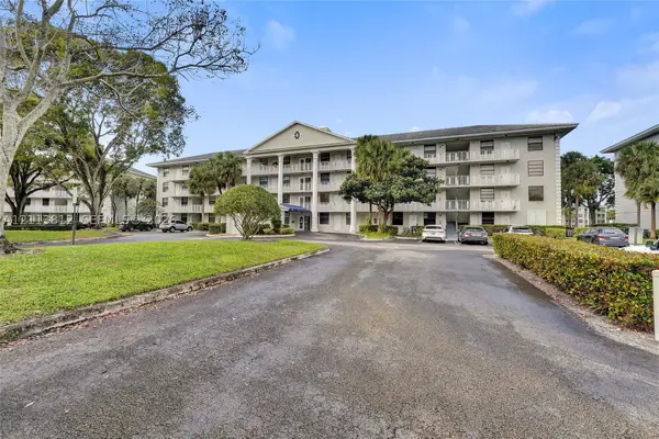1516 Whitehall Dr #204, Davie, FL 33324