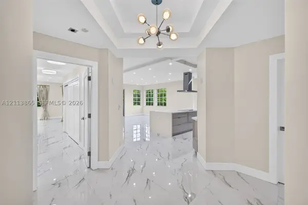 3900 Island Blvd #B408, Aventura, FL 33160
