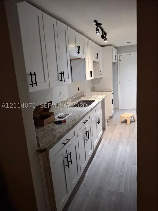 3660 NE 166th St #208, North Miami Beach, FL 33160