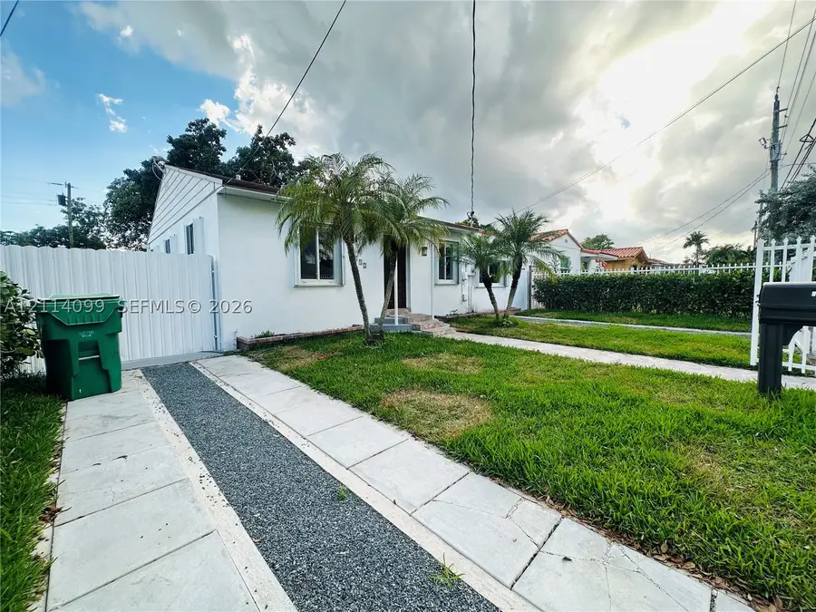 3052 SW 6th St, Miami, FL 33135 - #3