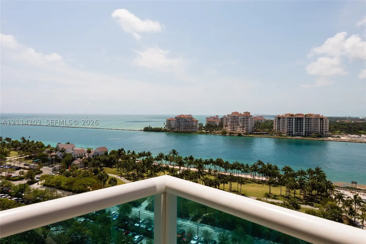 300 S Pointe Dr #1504, Miami Beach, FL 33139 - #1