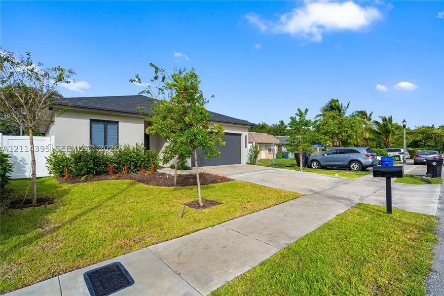 1615 NW 8th Ave, Fort Lauderdale, FL 33311 - #2