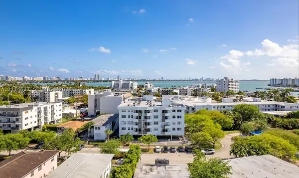 1990 Marseille Dr #402, Miami Beach, FL 33141