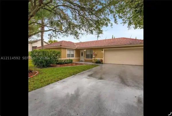 12230 Dartmoor Dr, Wellington, FL 33414