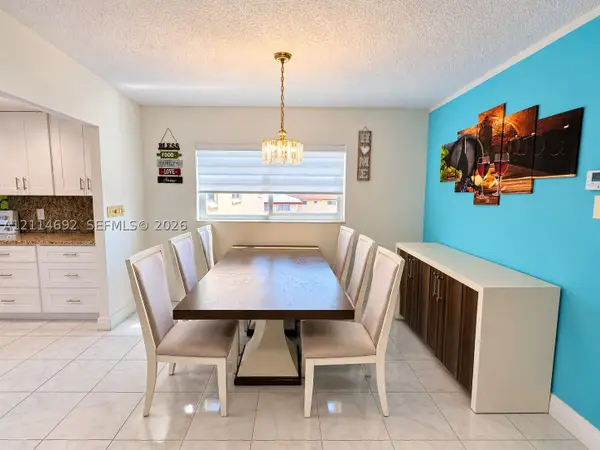 5300 Washington St #V407, Hollywood, FL 33021