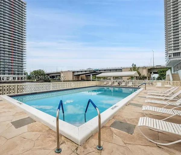 1817 S Ocean Dr #426, Hallandale Beach, FL 33009