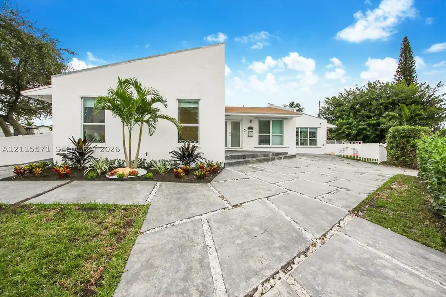 2001 NE 122nd Rd, North Miami, FL 33181 - #2