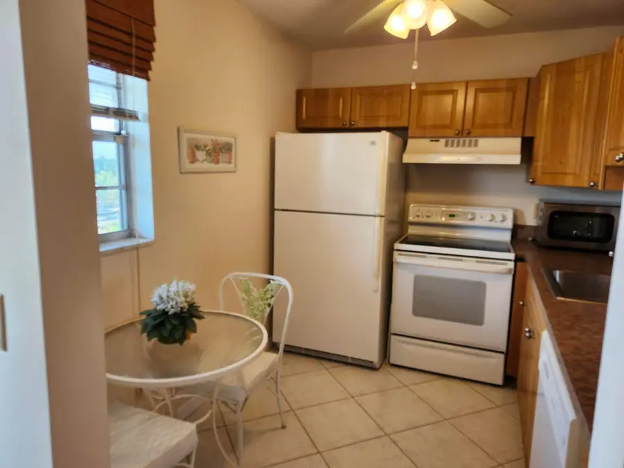230 NE 26th Avenue #408, Boynton Beach, FL 33435 - #3