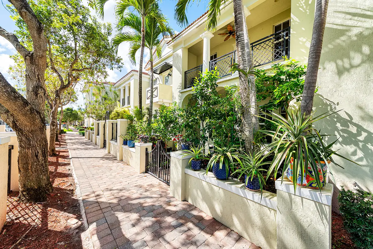 704 NW 83rd Place, Boca Raton, FL 33487 - #1