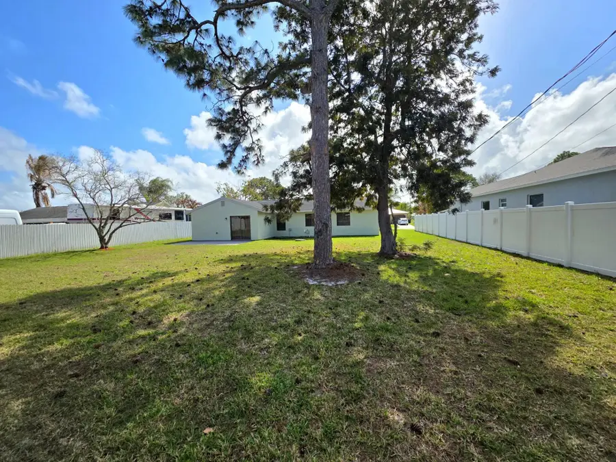 2197 SE Genoa Street, Port Saint Lucie, FL 34952 - #2