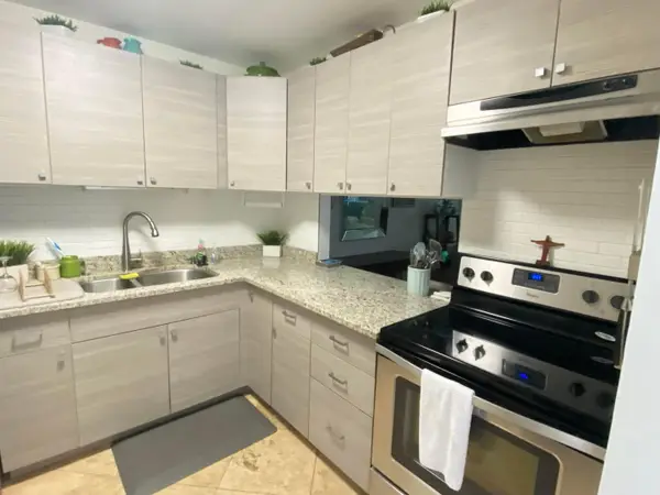 2566 Garden Drive S #306, ,, FL 33461