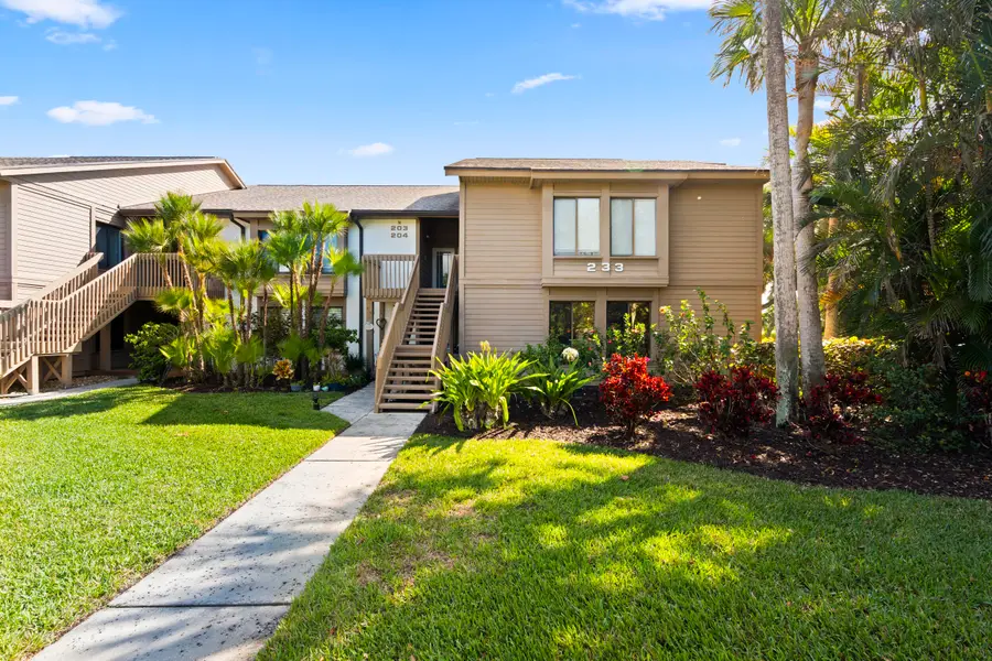 233 NE Edgewater Drive #104, Stuart, FL 34996 - #2
