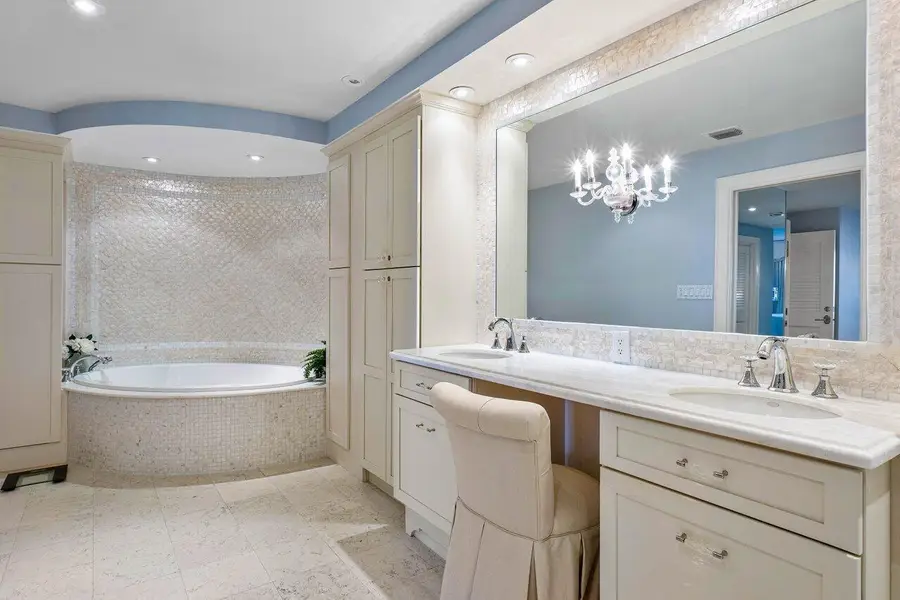 2001 SE Sailfish Point Boulevard #212, Stuart, FL 34996 - #2