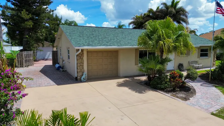 253 SW Chapman Avenue, Port Saint Lucie, FL 34984 - #2
