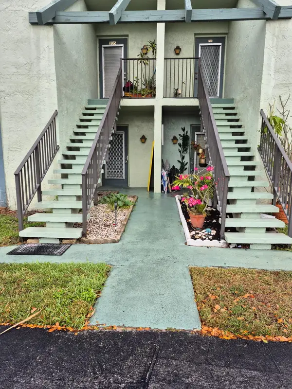 7321 NW 18th Street #105, Margate, FL 33063