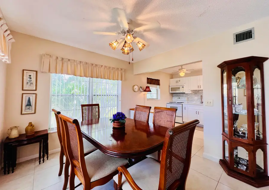 314 Wellington D, West Palm Beach, FL 33417 - #3