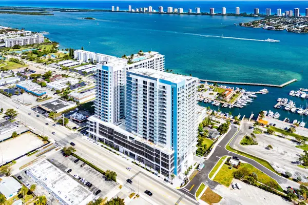 220 Lake Shore Drive #1613, Lake Park, FL 33403