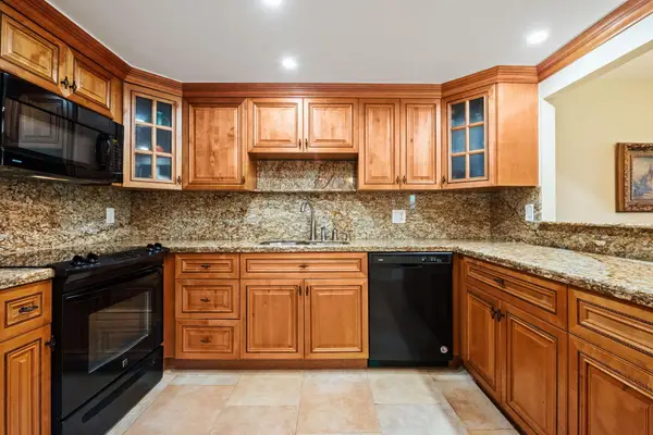 2651 S Palm Aire Drive #101, Pompano Beach, FL 33069