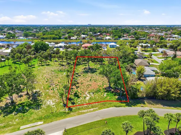 2016 SW Leafy Road, Port St Lucie, FL 34953