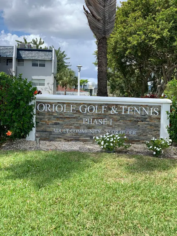 7887 Golf Cir Drive #212, Margate, FL 33063