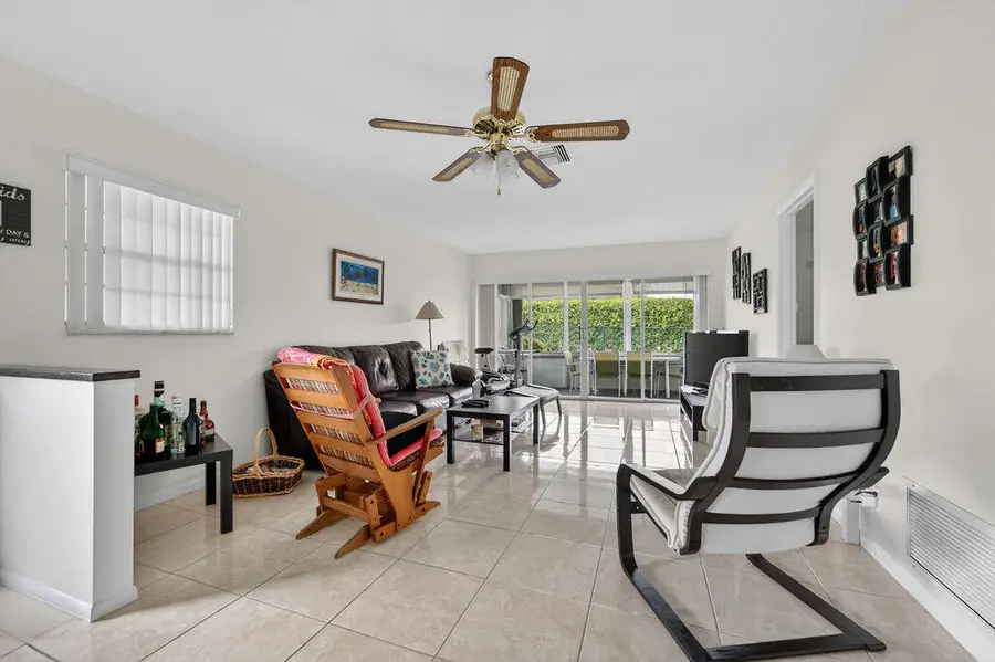 622 Hummingbird Lane, Delray Beach, FL 33445 - #2