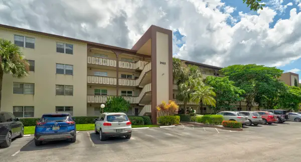 3102 Portofino Point #K3, Coconut Creek, FL 33066