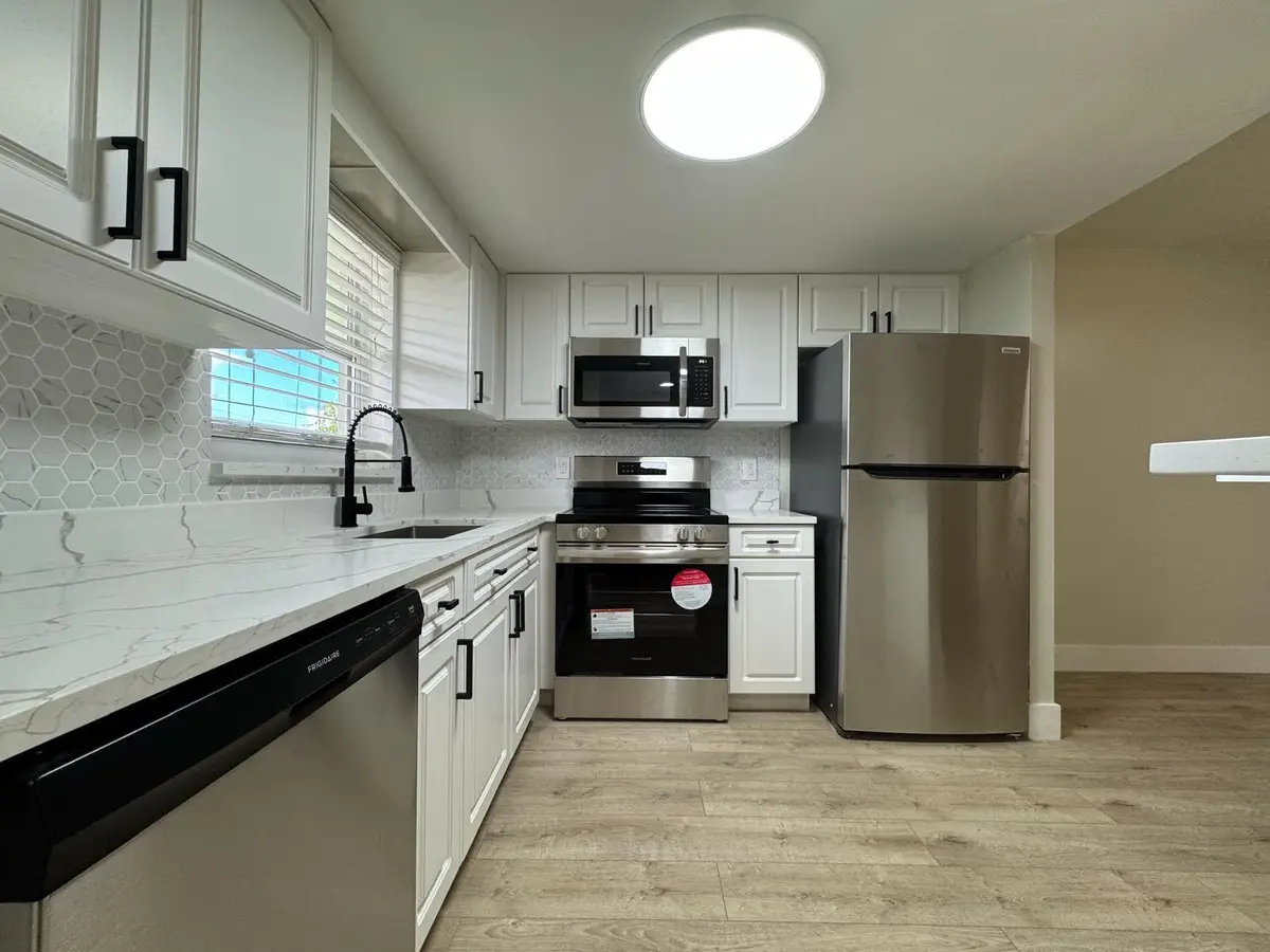 809 W Oakland Park Boulevard #J10, Wilton Manors, FL 33311 - #1