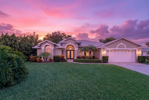 513 SE Cliff Road, Port St Lucie, FL 34984