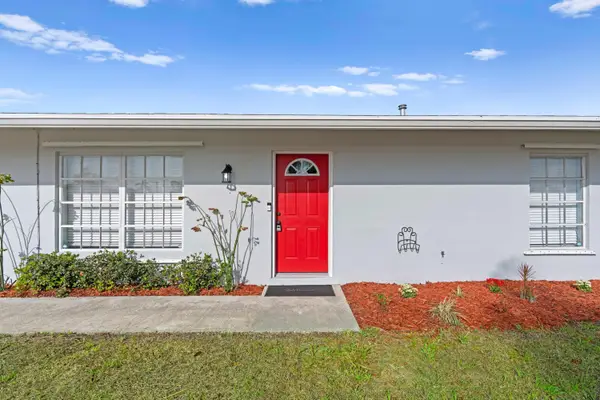 850 SW Goodrich Street, Port St Lucie, FL 34983